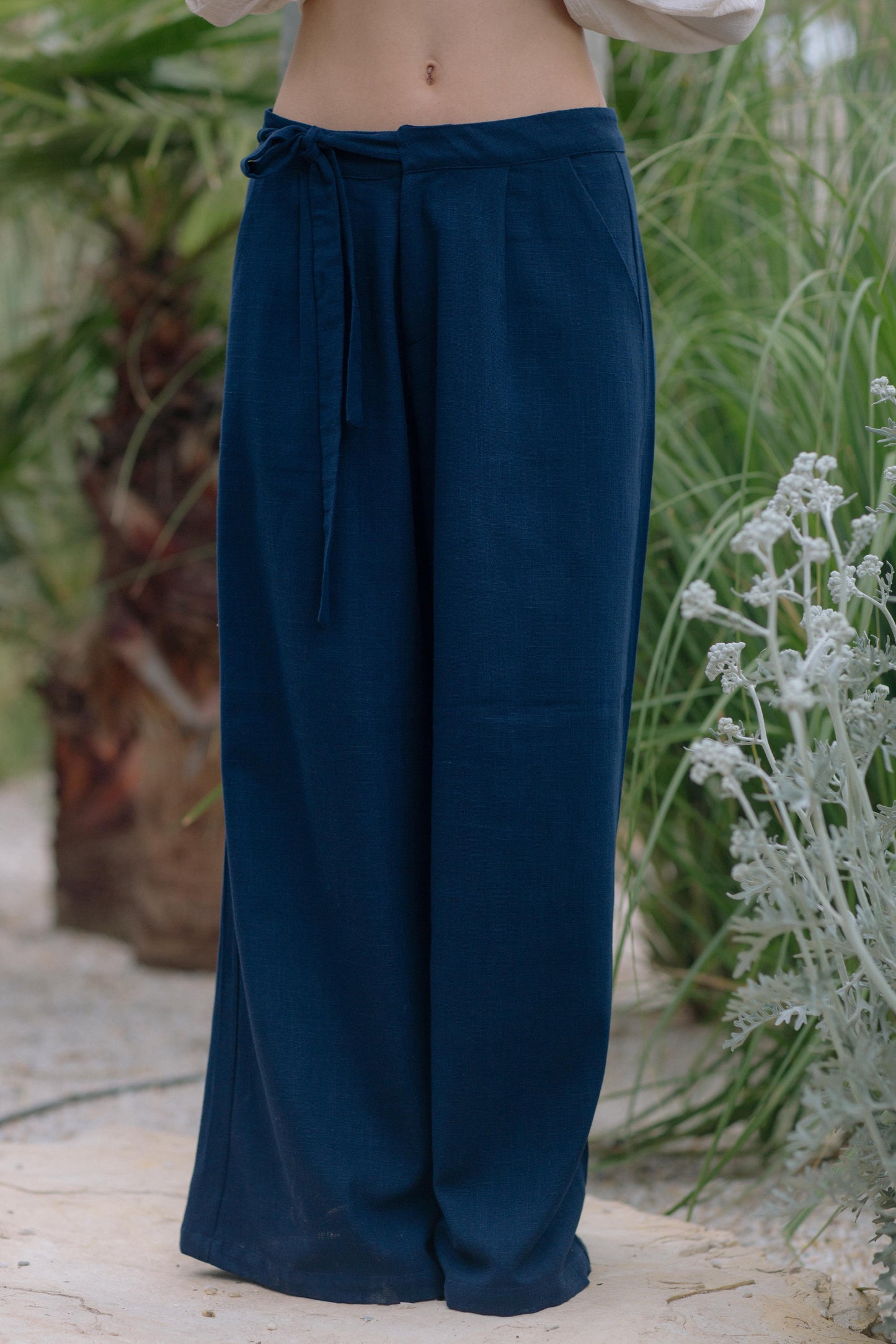 Guo Navy Linen Trousers